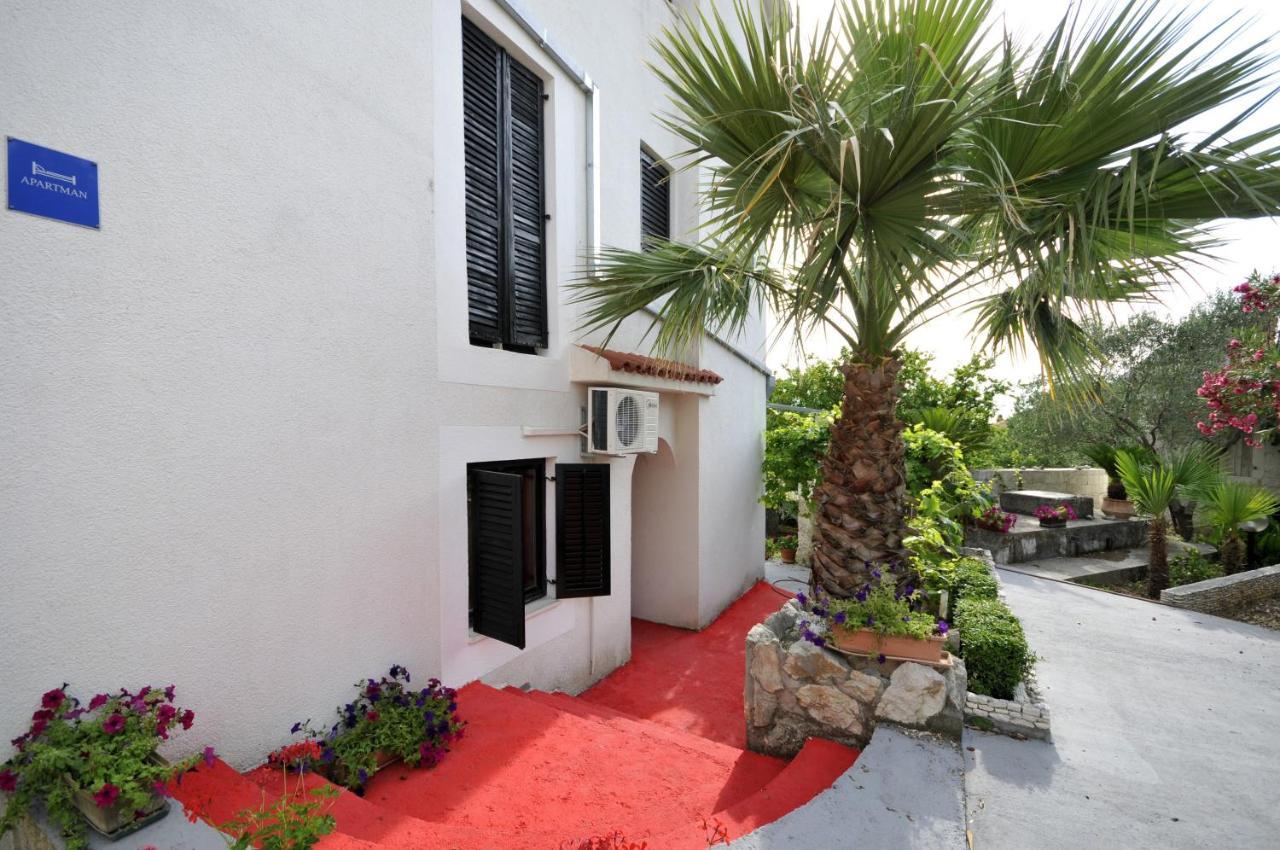 Apartments With A Parking Space Okrug Donji, Ciovo - 13732 Donji Okrug  Ngoại thất bức ảnh