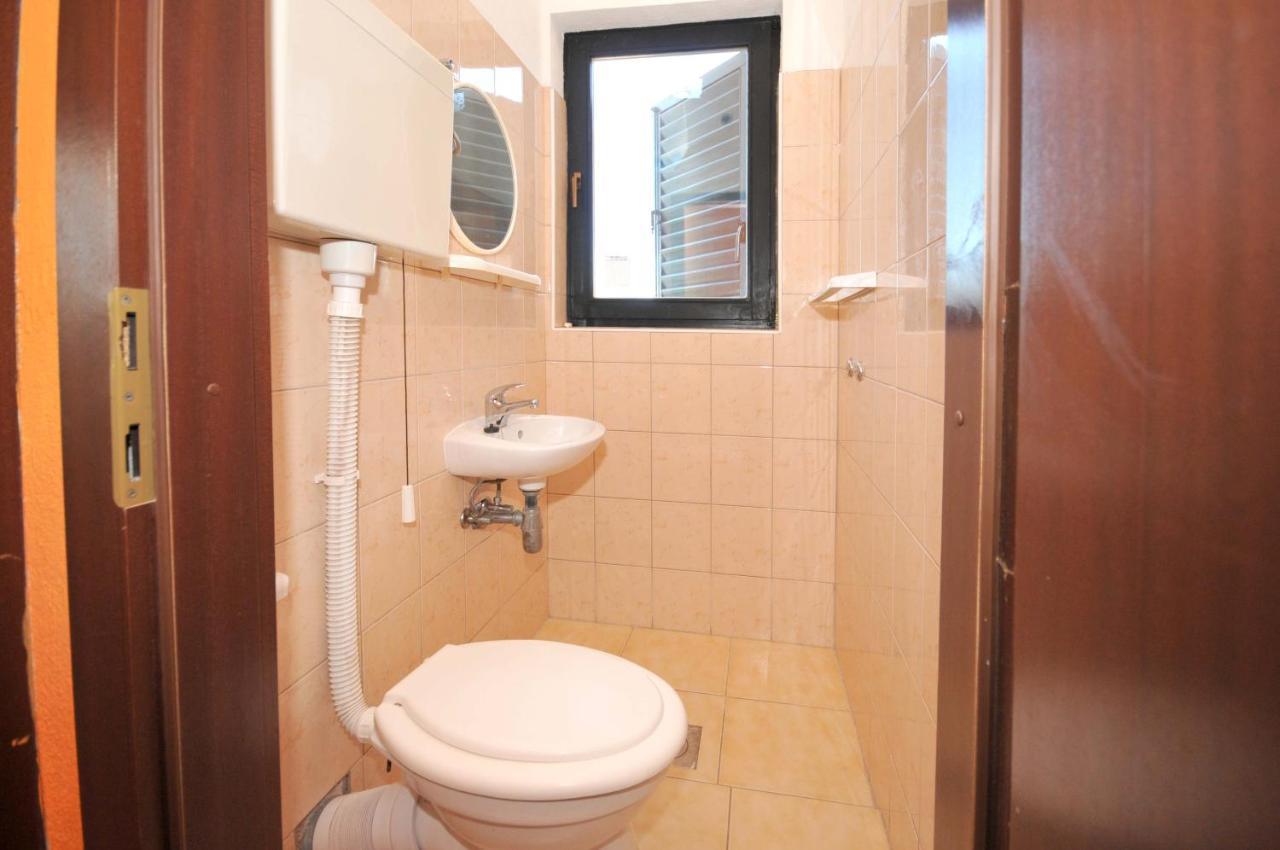 Apartments With A Parking Space Okrug Donji, Ciovo - 13732 Donji Okrug  Ngoại thất bức ảnh