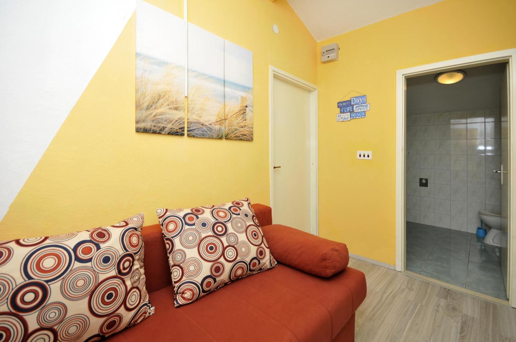 Apartments With A Parking Space Okrug Donji, Ciovo - 13732 Donji Okrug  Phòng bức ảnh